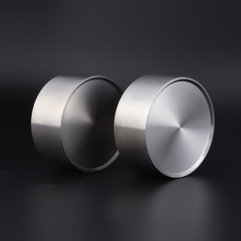 Sasaran titanium